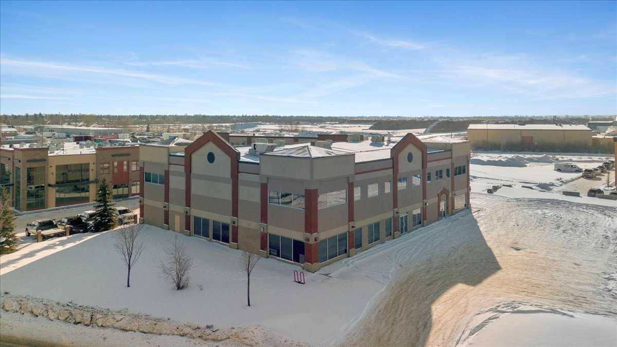 Grande Prairie, AB T8V 8E6,10629 West Side DR