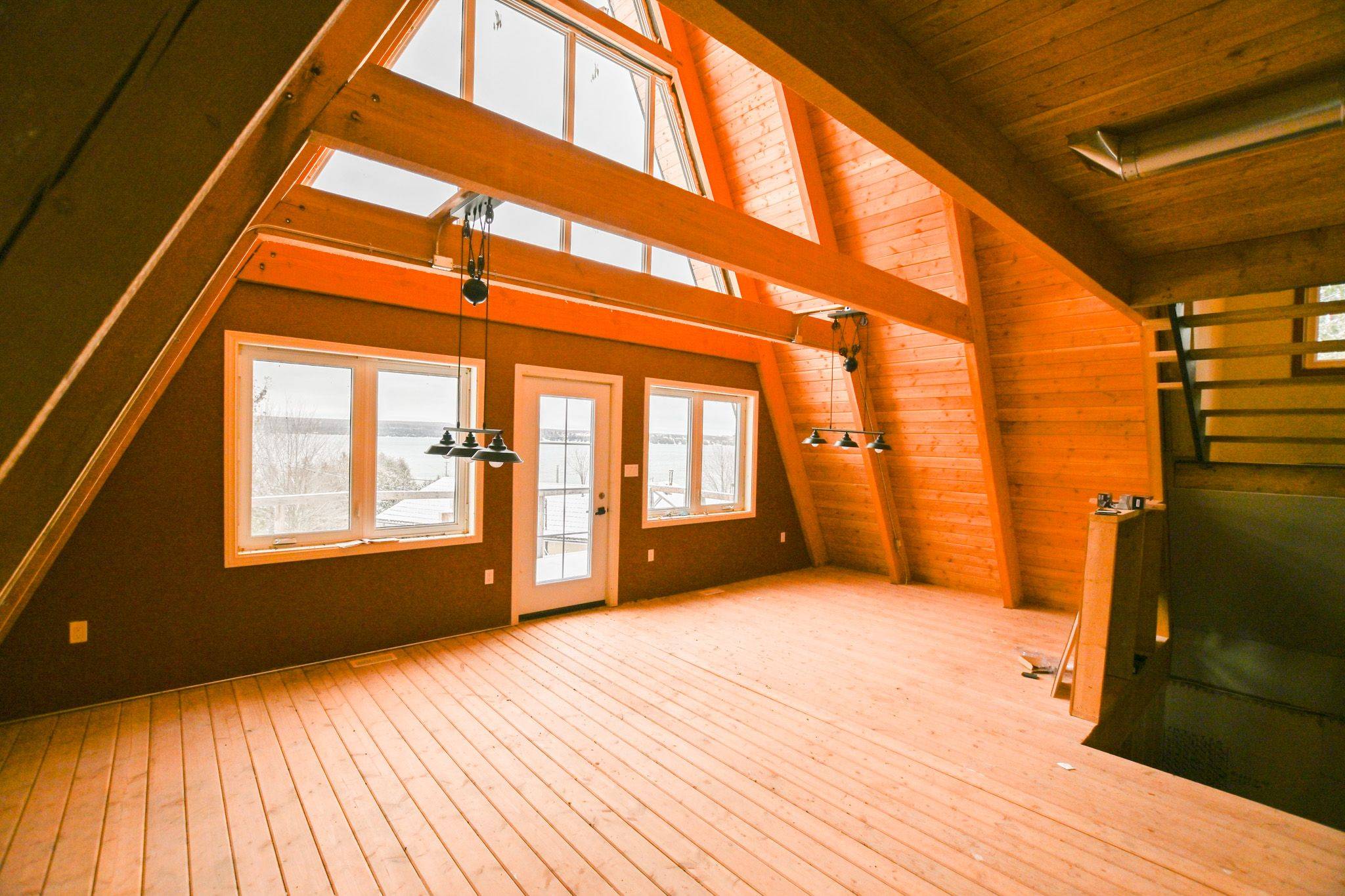 South Bruce Peninsula, ON N0H 2T0,9 Urban ST