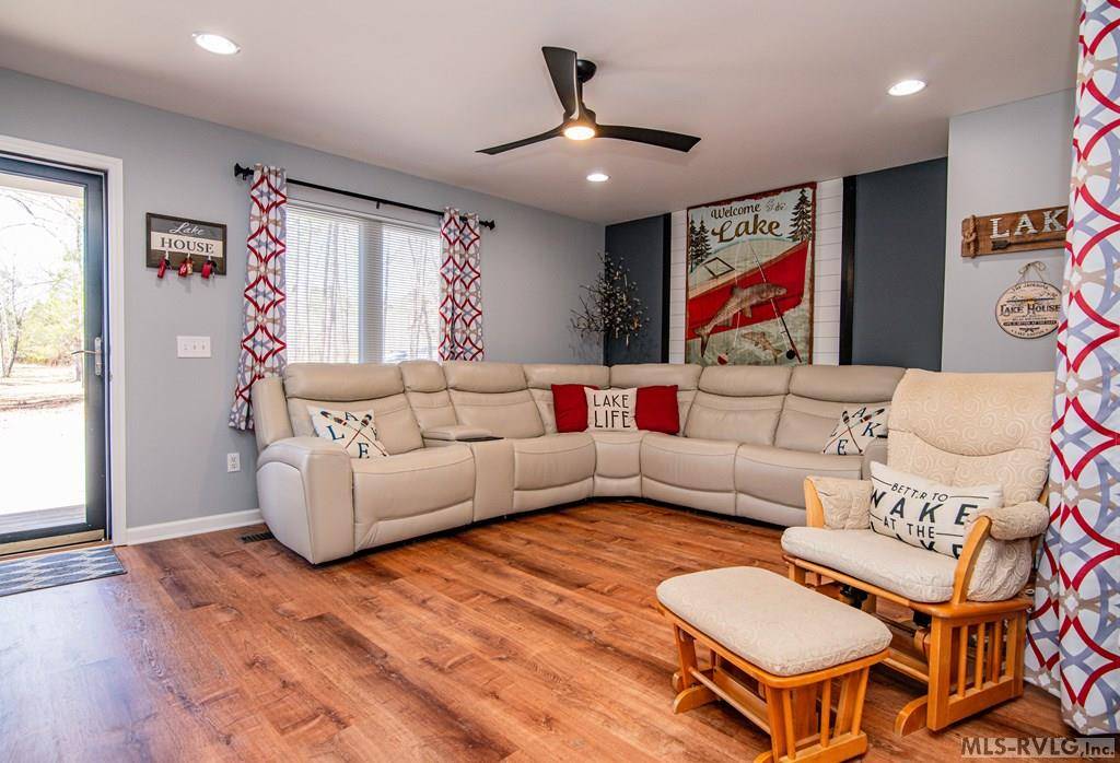 Littleton, NC 27850,149 Gaston Pointe Rd. D-101
