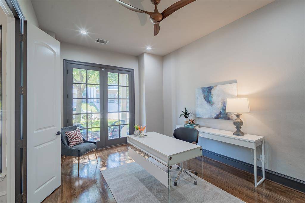 Dallas, TX 75214,7323 Coronado Avenue