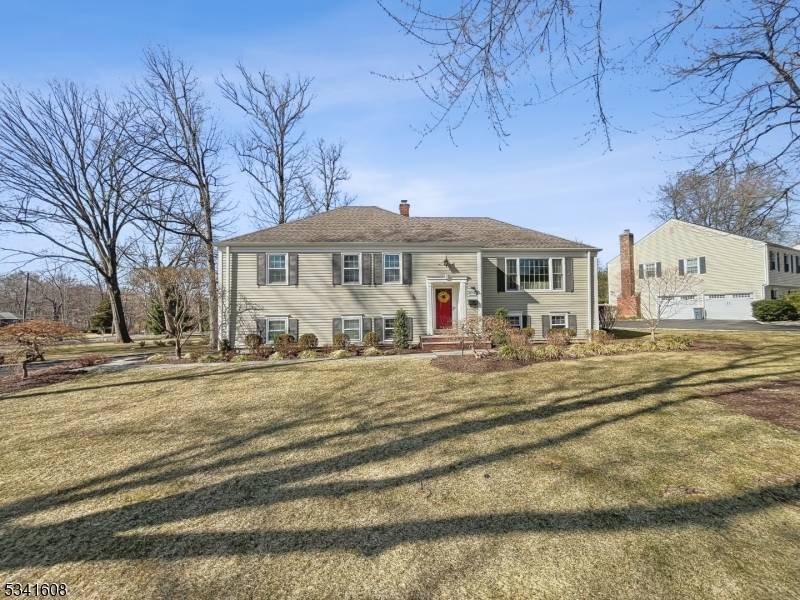 Berkeley Heights Twp., NJ 07922,162 Maple Ave