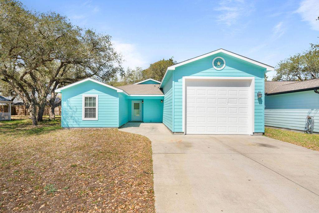 Rockport, TX 78382,131 Treasure St