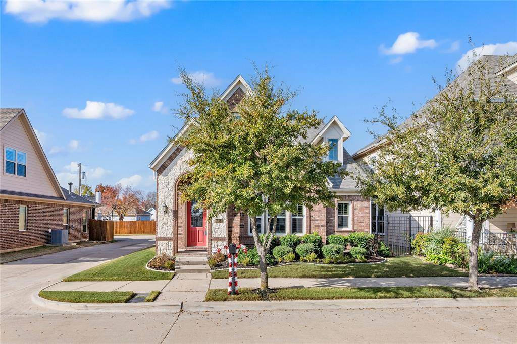 North Richland Hills, TX 76180,6113 Pleasant Dream
