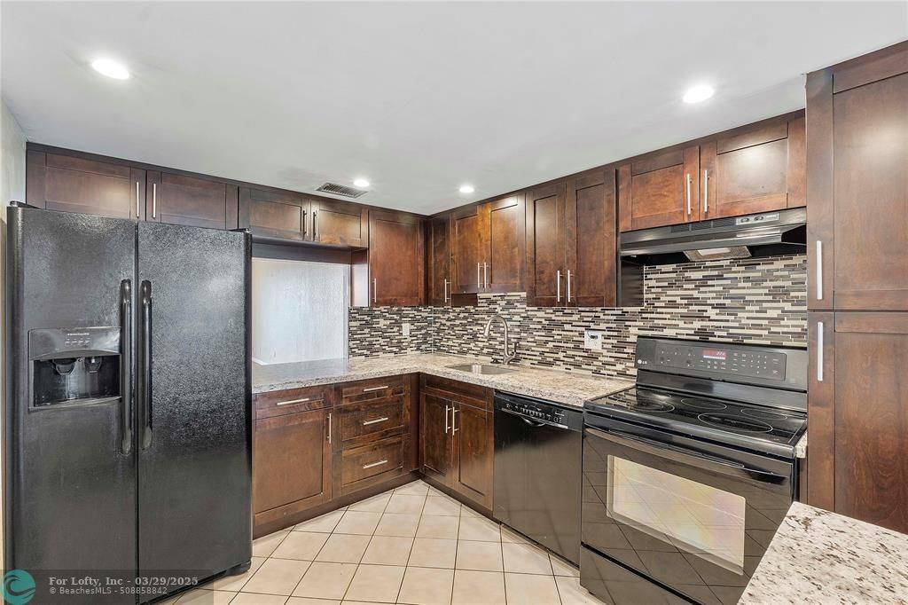 Margate, FL 33063,3231 Holiday Springs Blvd #402