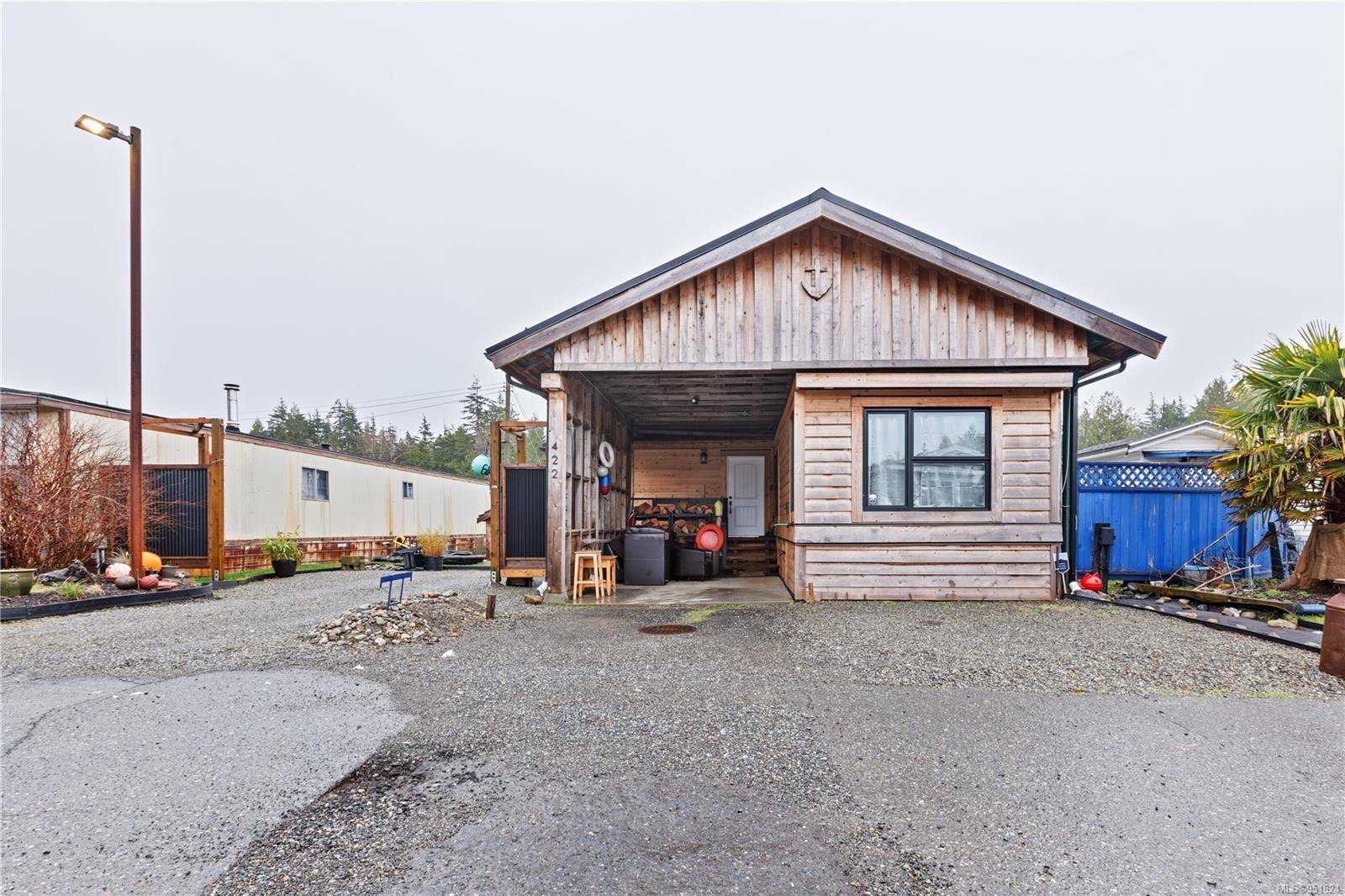 Ucluelet, BC V0R 3A0,422 Humpback Pl