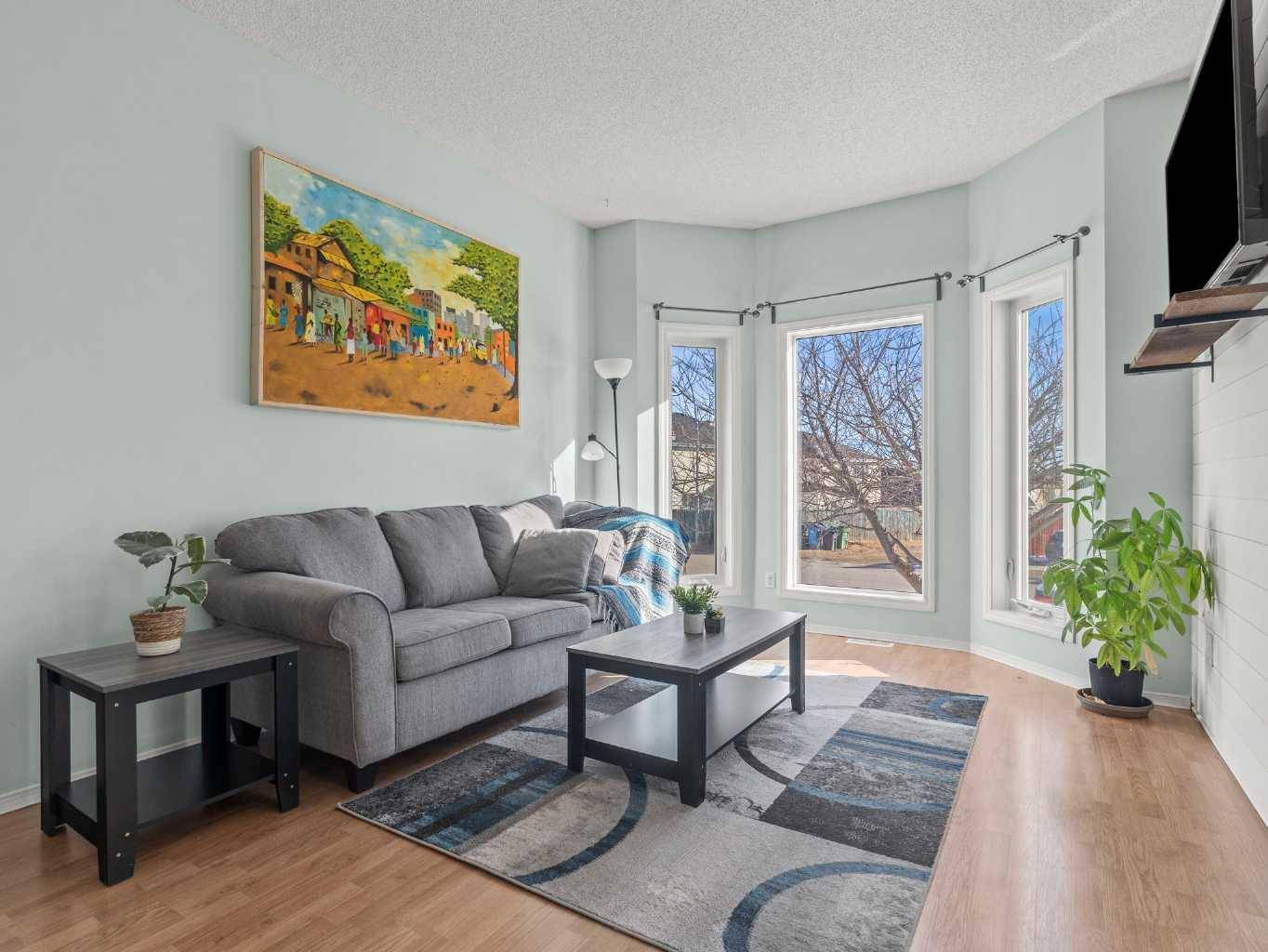 Calgary, AB T3A 5L2,11 Hidden CRES NW