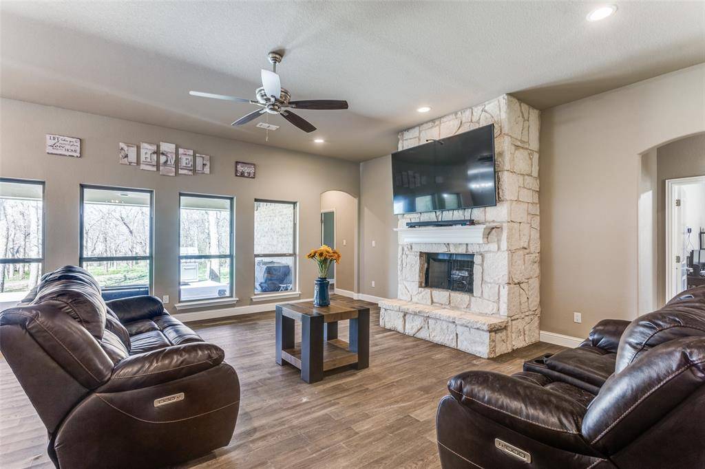 Cleburne, TX 76033,4577 CR 1022