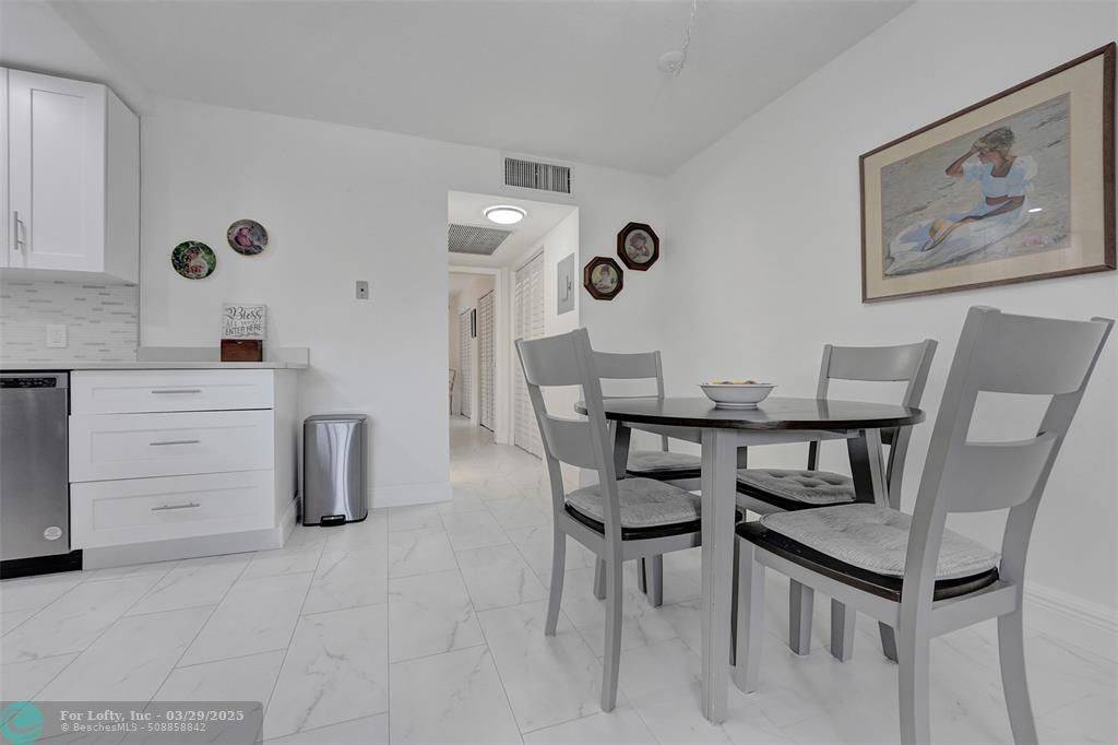 Coconut Creek, FL 33066,2401 Antigua Cir  #E2
