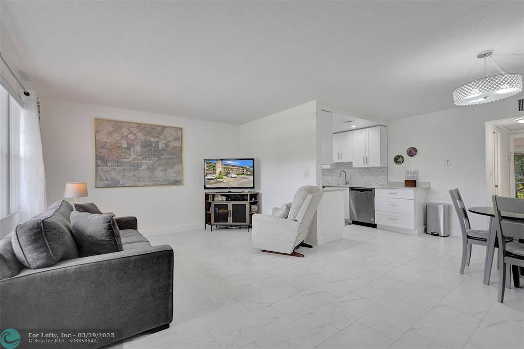 Coconut Creek, FL 33066,2401 Antigua Cir  #E2