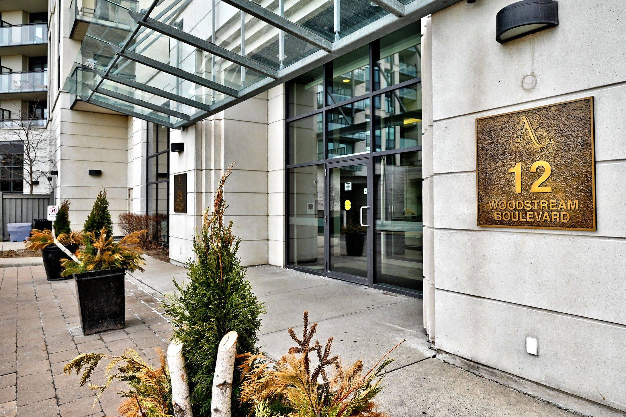 Vaughan, ON L4L 8C3,12 Woodstream BLVD #1018