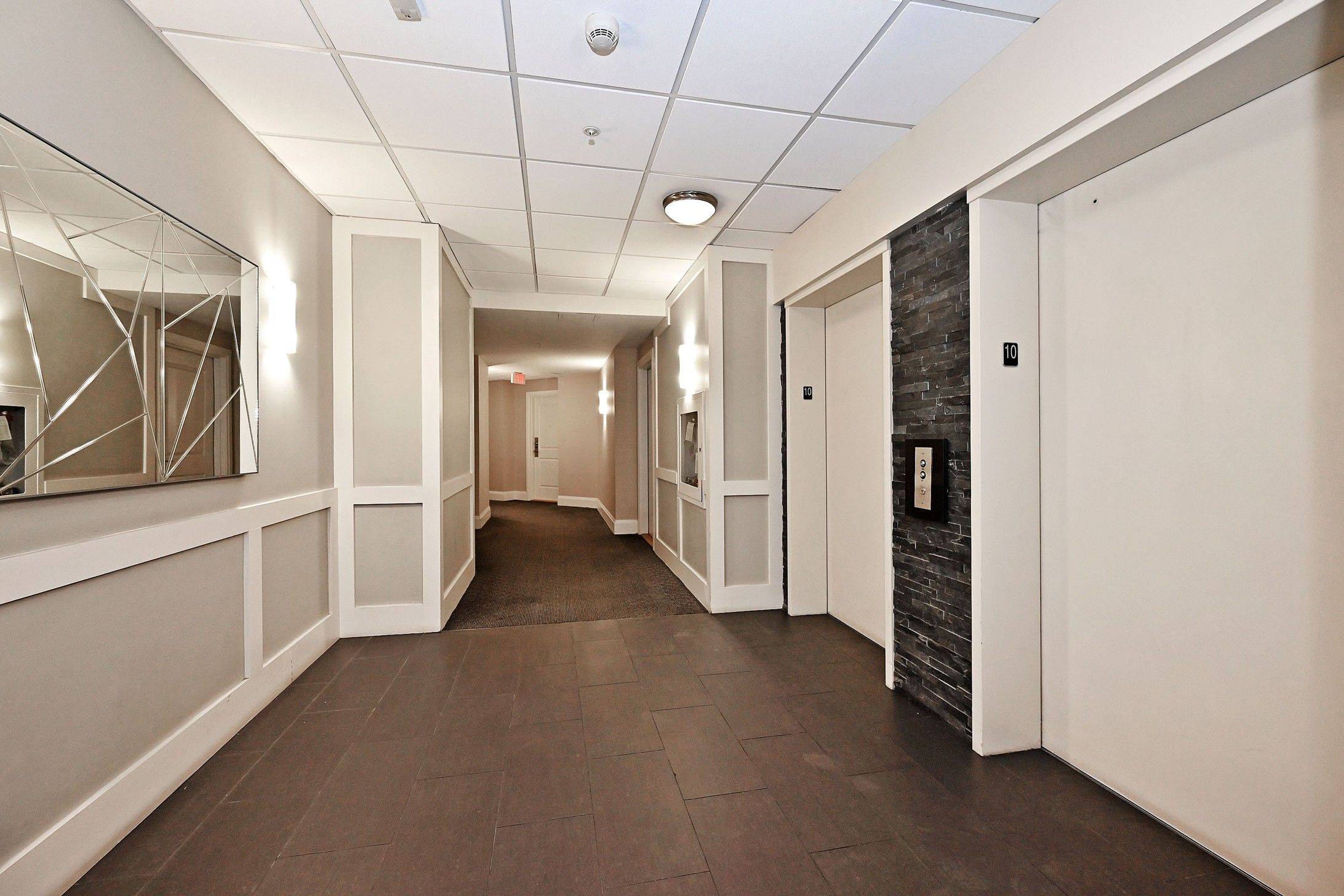 Vaughan, ON L4L 8C3,12 Woodstream BLVD #1018