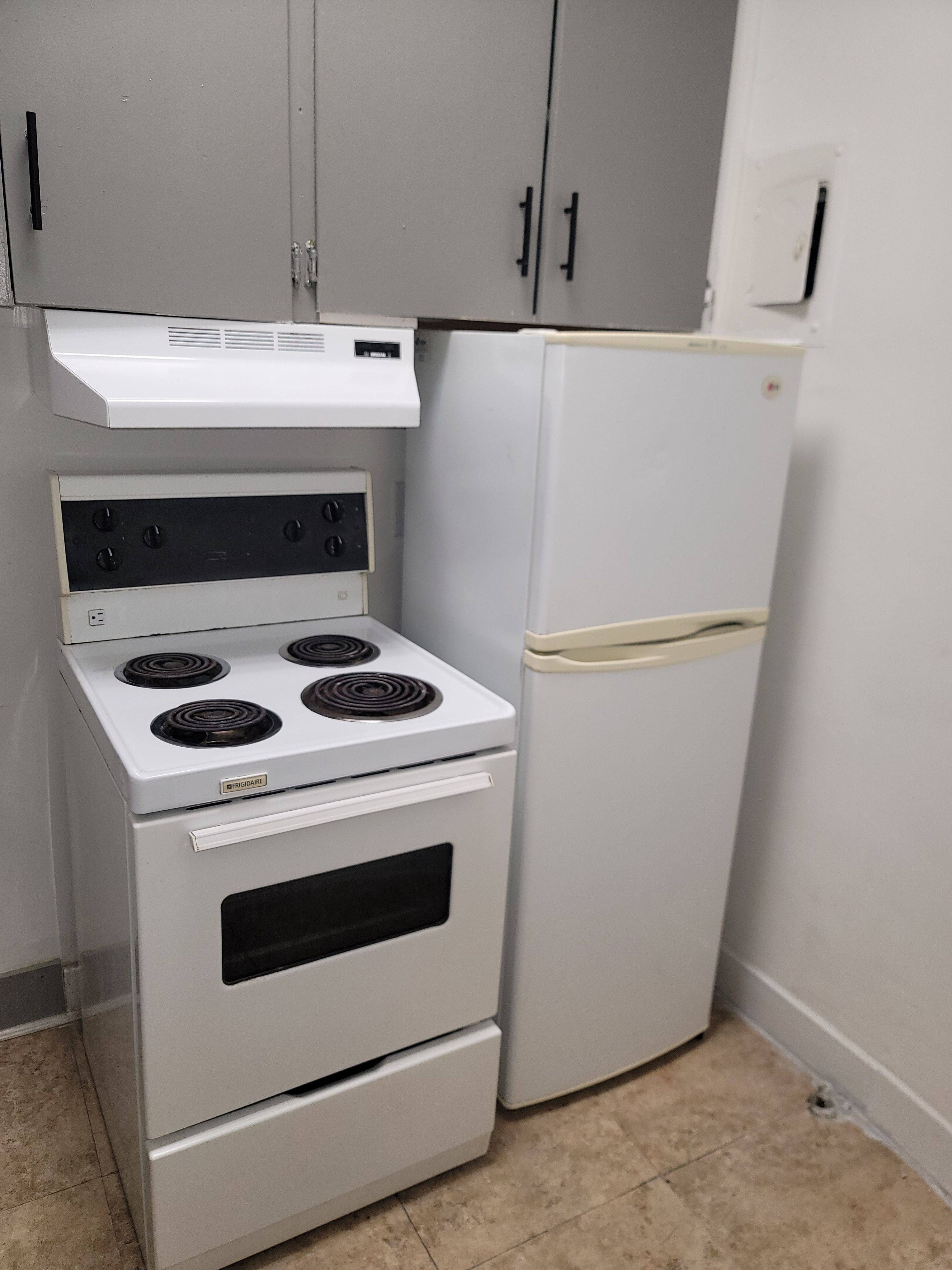 Brampton, ON L6W 2A7,51 Queen ST E #3
