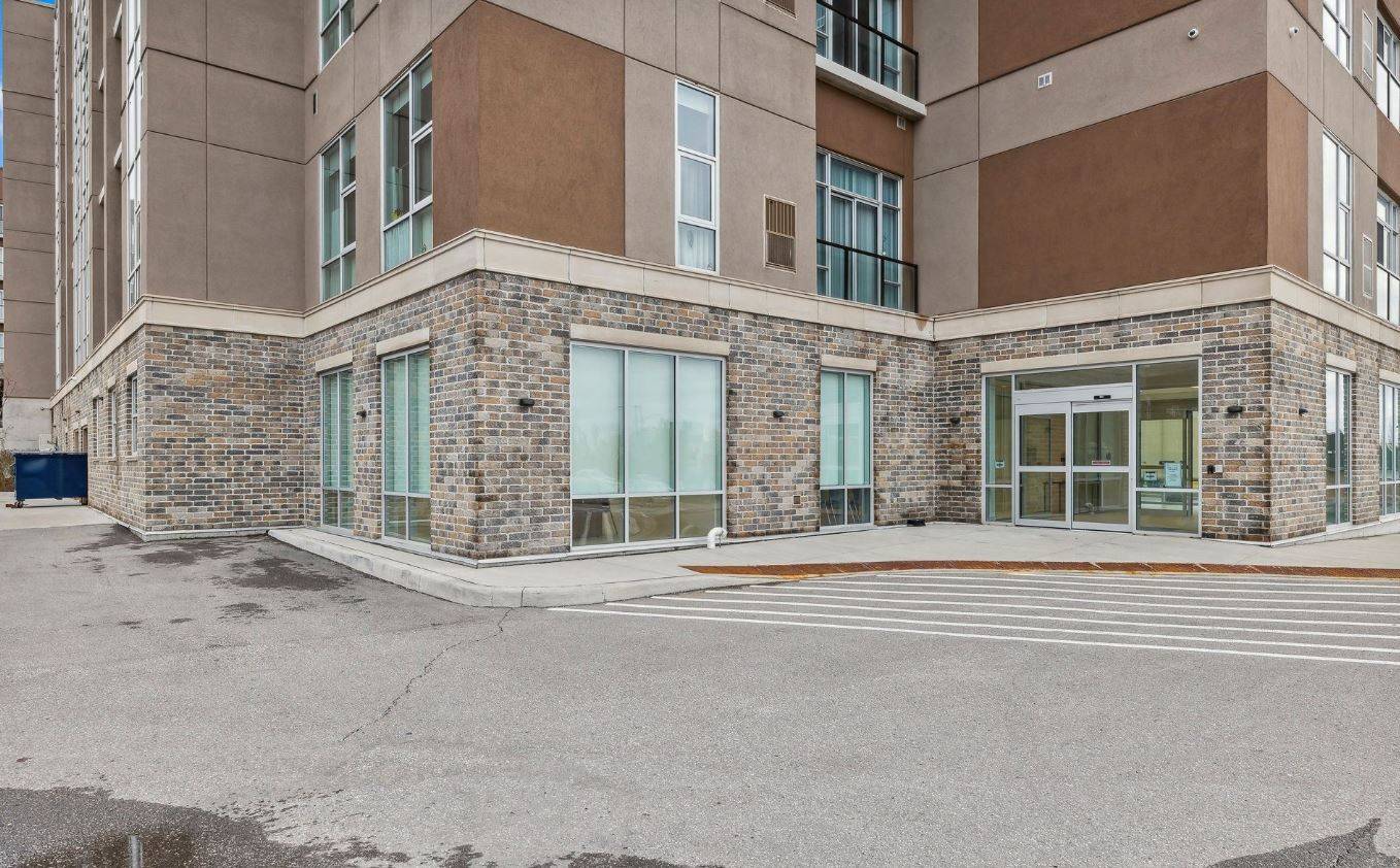 Oshawa, ON L1J 0E4,550 Bond ST W