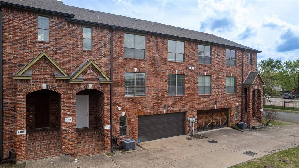 Dallas, TX 75206,1304 Rosemary Drive