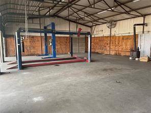Cooper, TX 75432,200 E Bonham