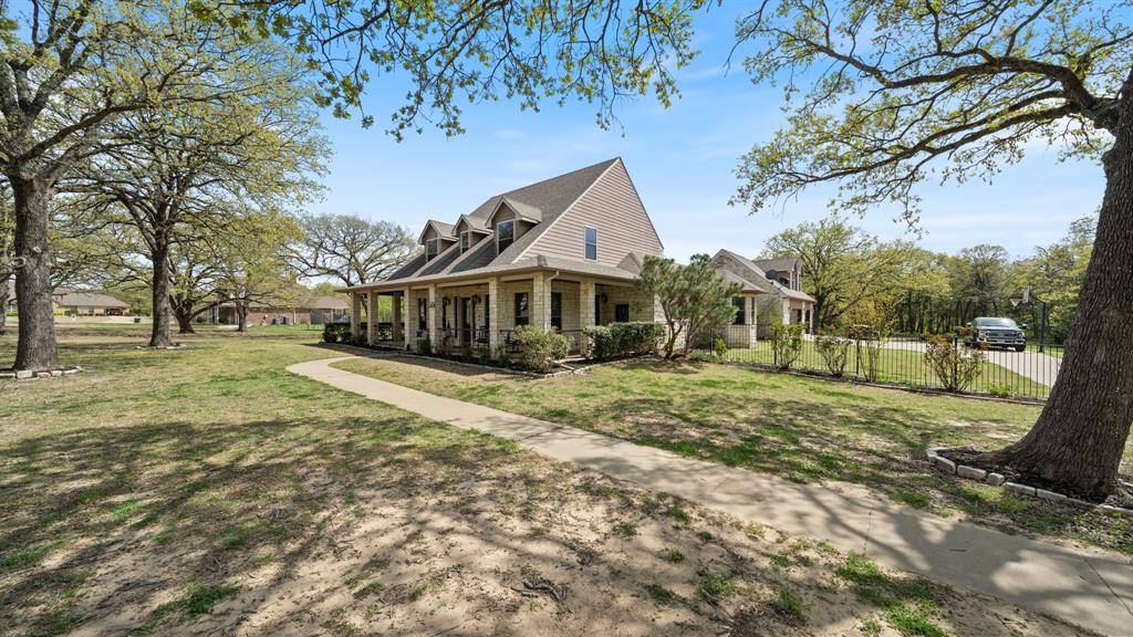 Scurry, TX 75158,1166 Winding Wood Trail