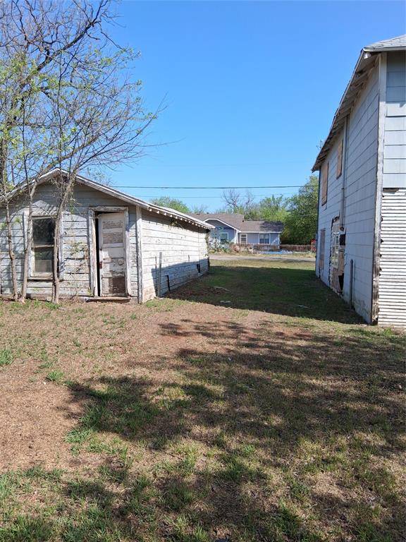 Coleman, TX 76834,208 E 4th Street