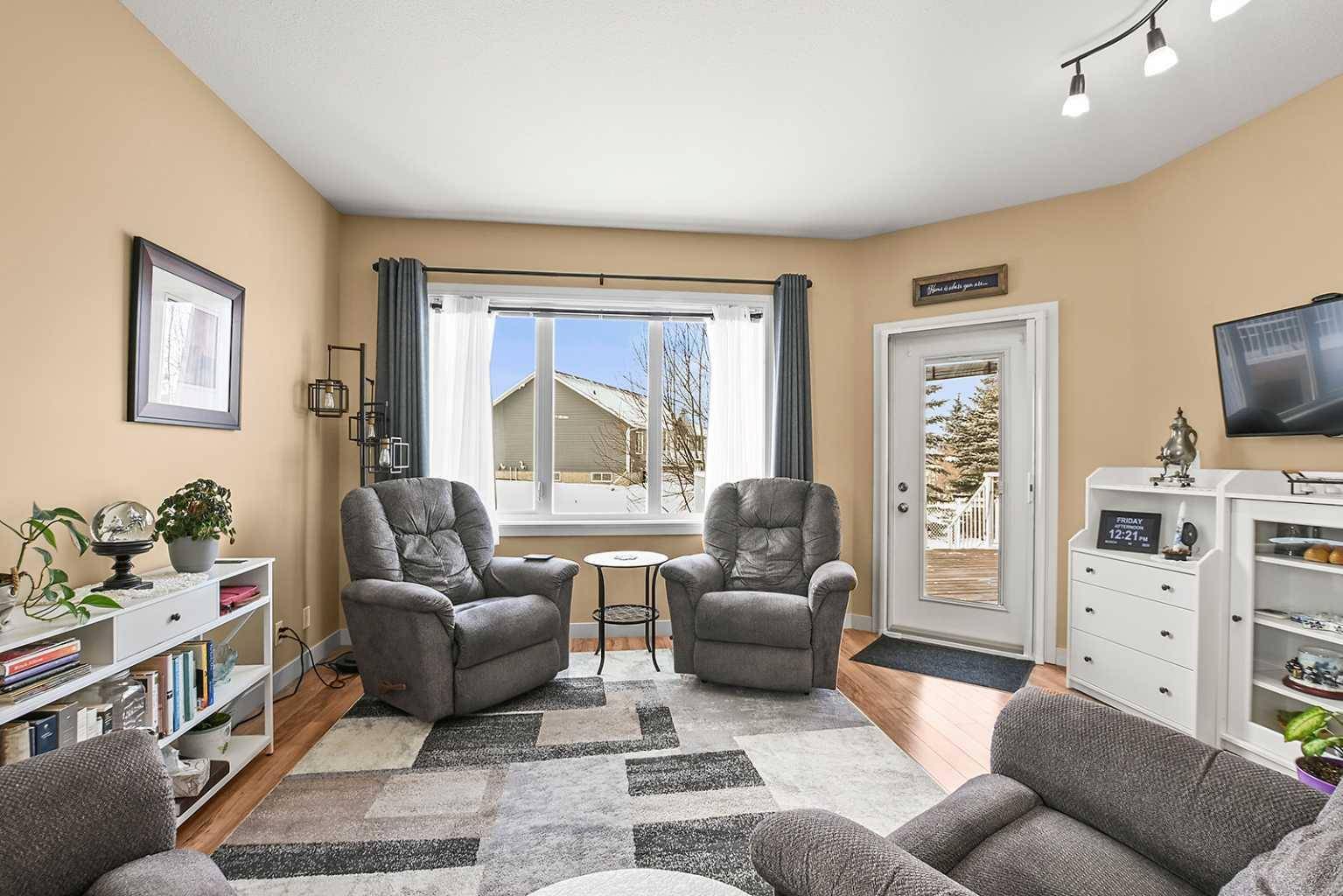 Lacombe, AB T4L 0G4,15 Beardsley CRES
