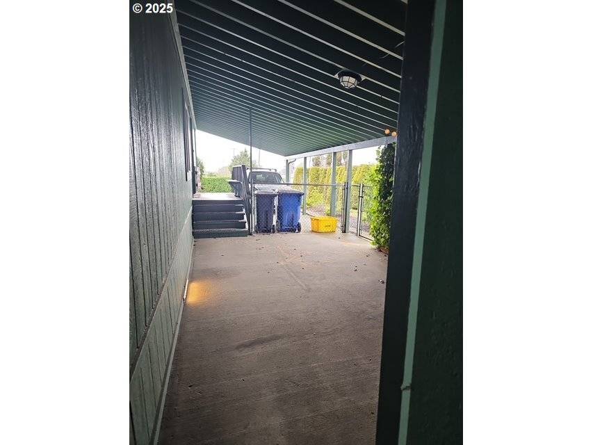 Brookings, OR 97415,98042 W BENHAM LN #1