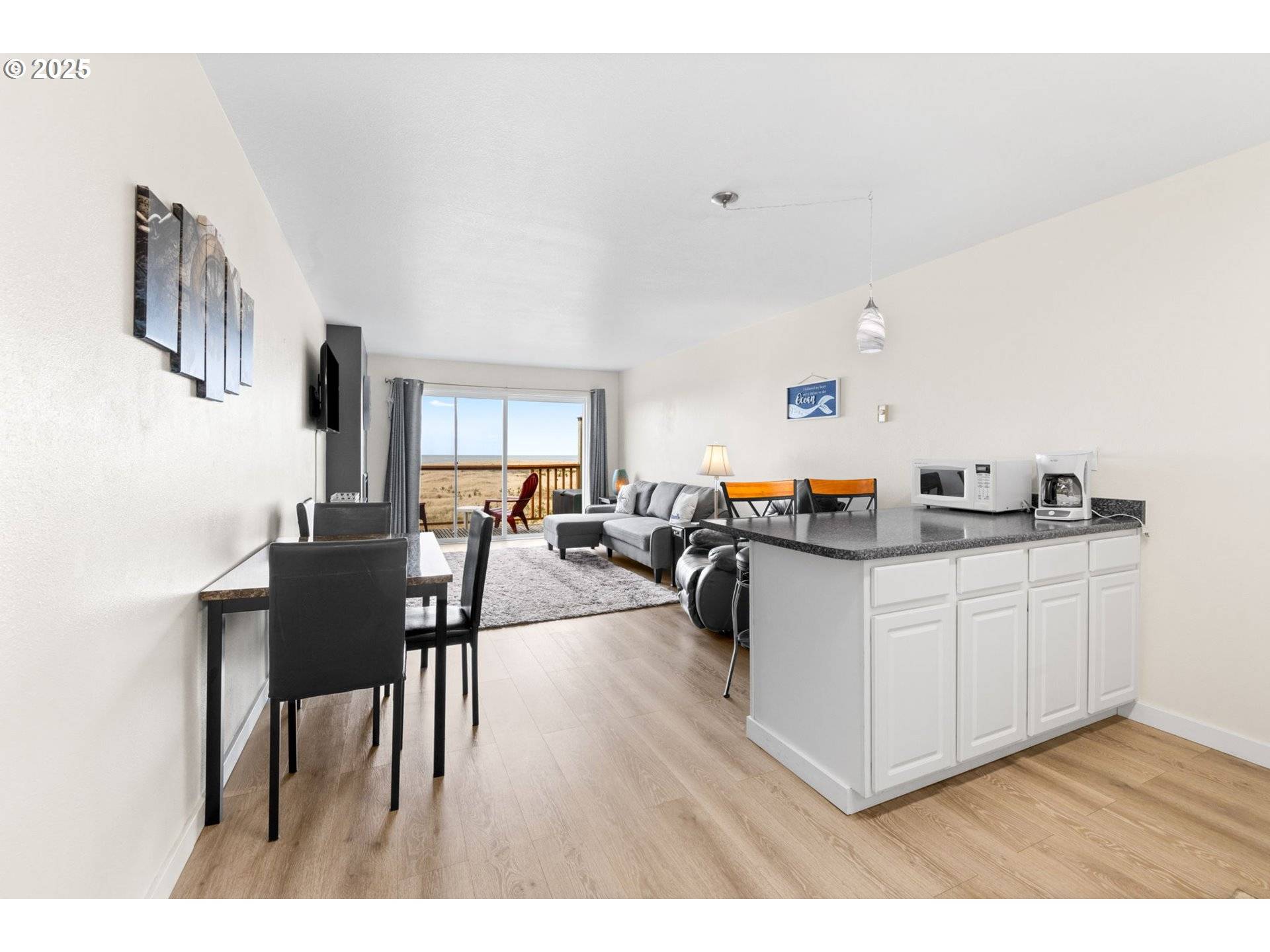 Long Beach, WA 98631,304 14th ST NW #304