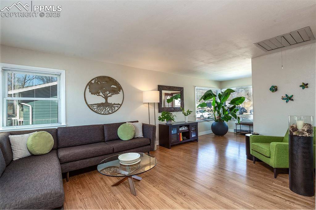 Colorado Springs, CO 80907,1241 E Monroe ST