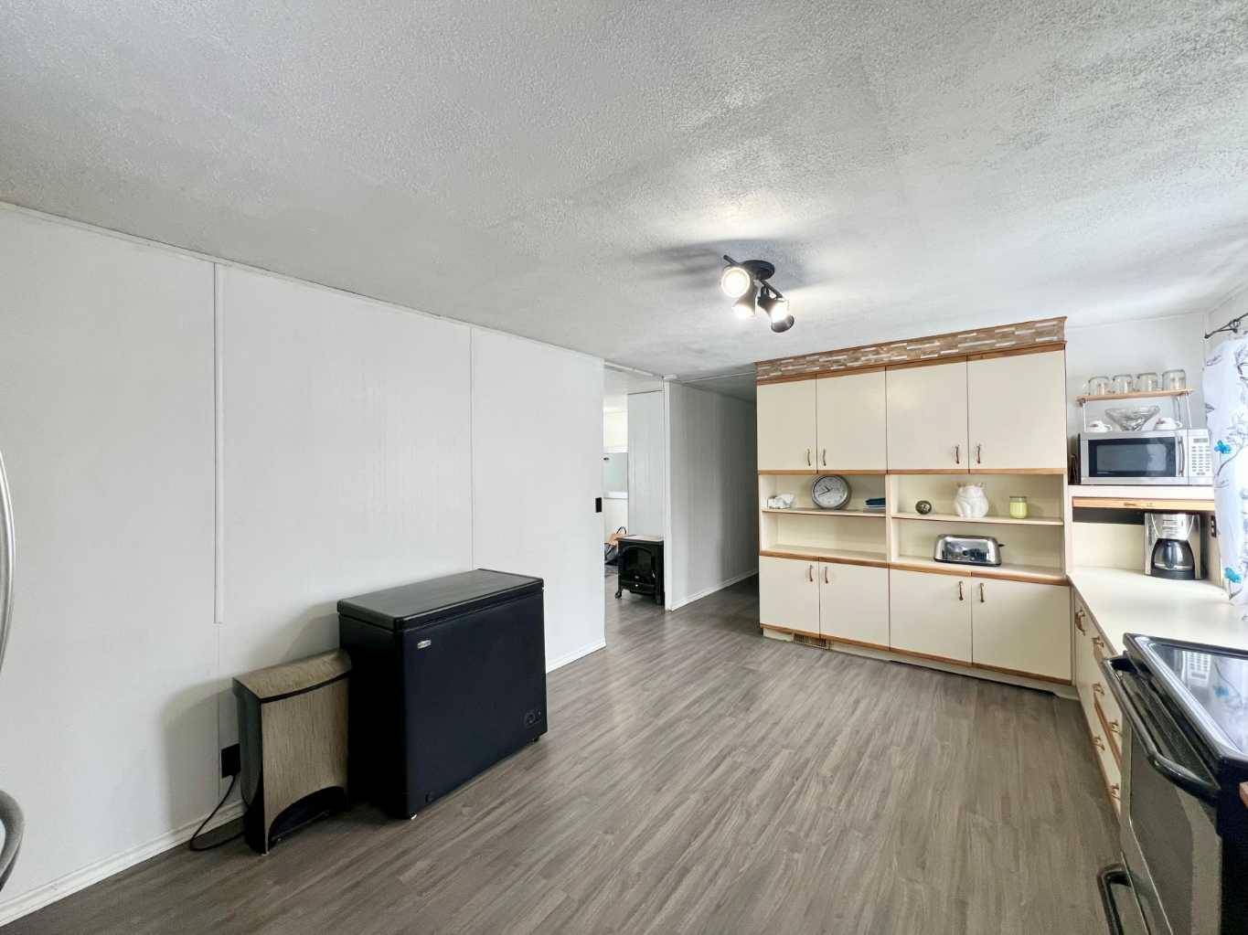 Calgary, AB T3B5N5,3223 83 ST NW #239