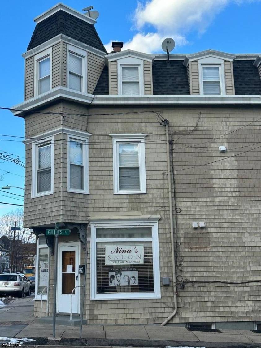 Clifton City, NJ 07013,147 Valley Rd