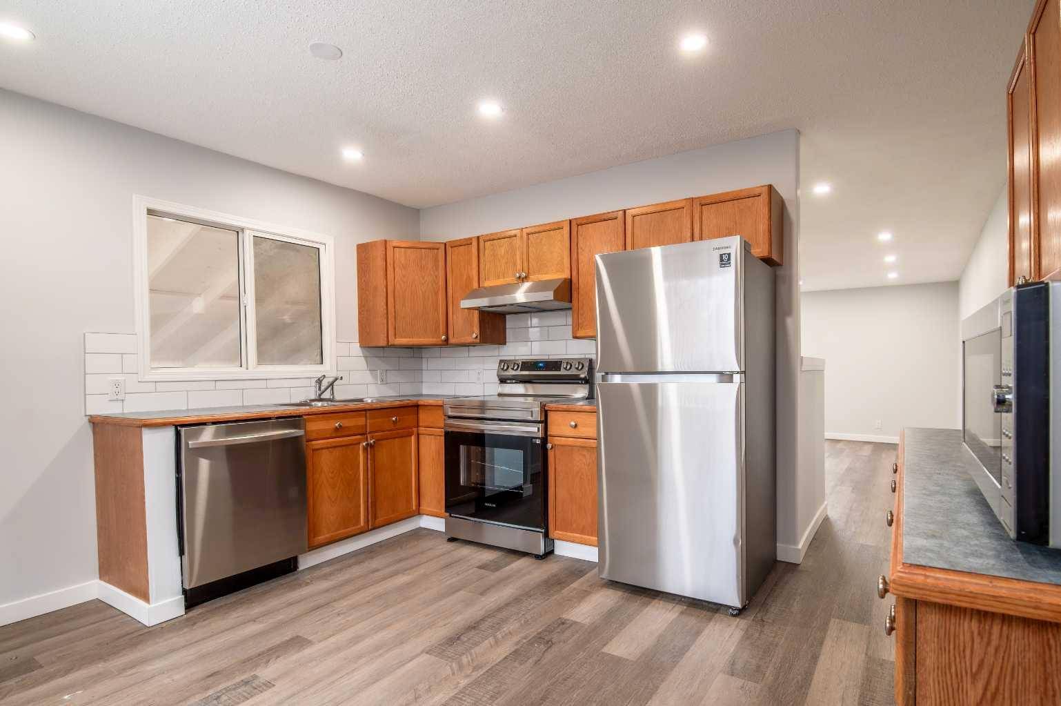 Drumheller, AB T0J 0Y7,14 Spruce DR