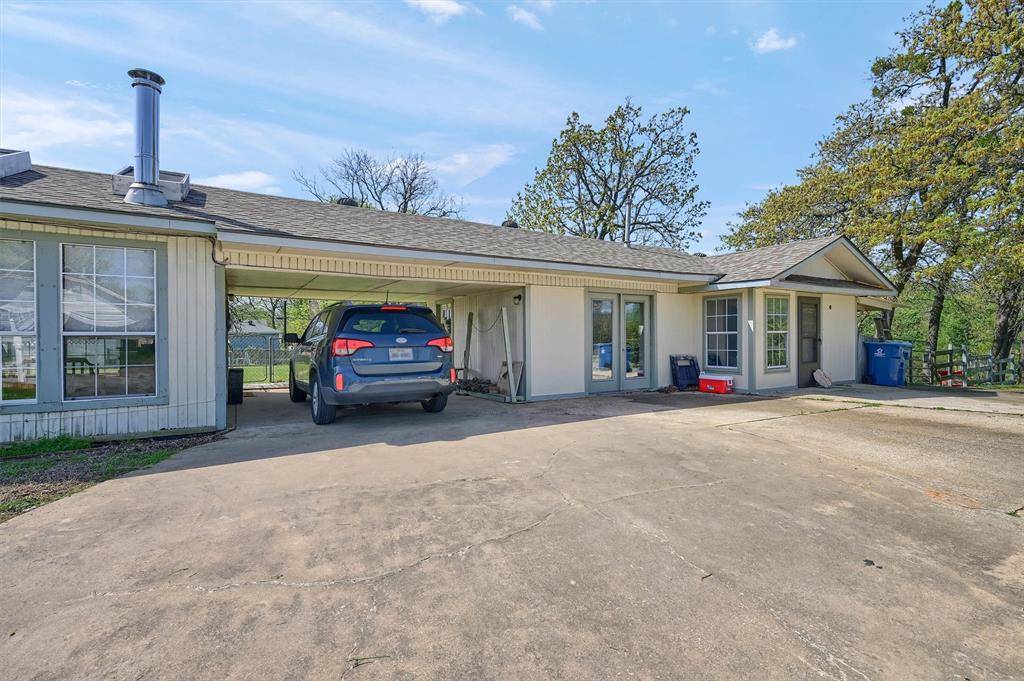 Denison, TX 75020,601 S Brown Avenue