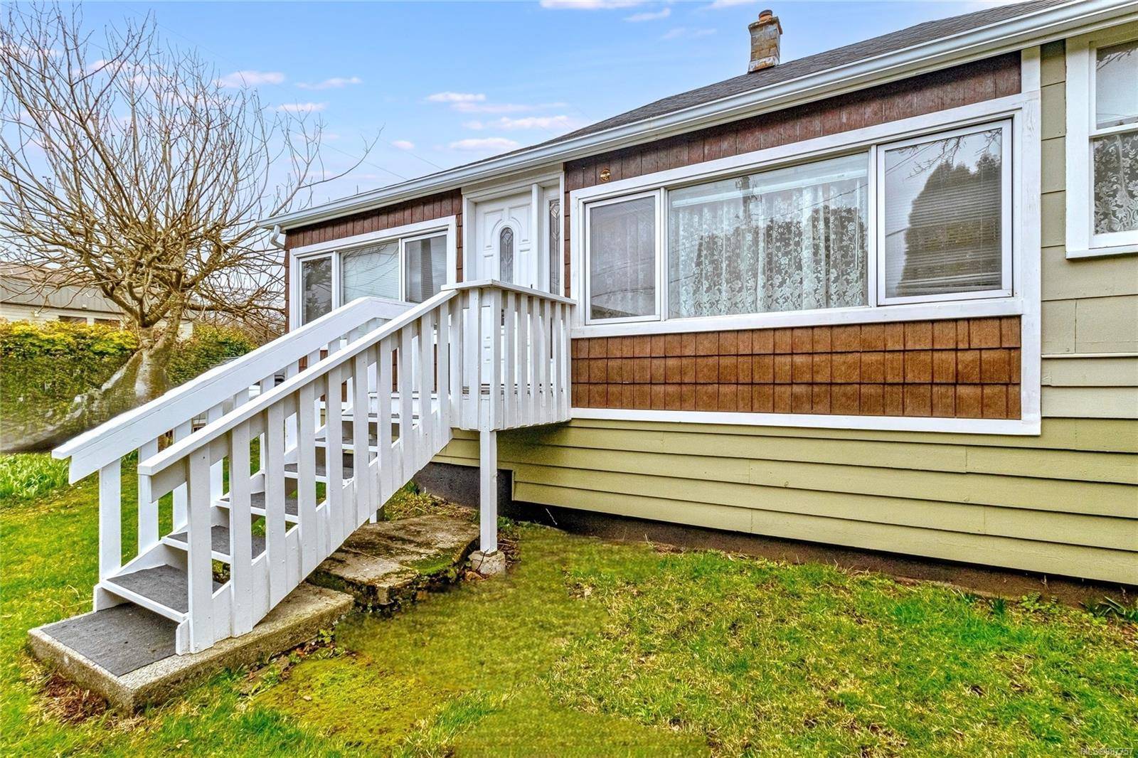 Chemainus, BC V0R 1K0,9900 Esplanade St