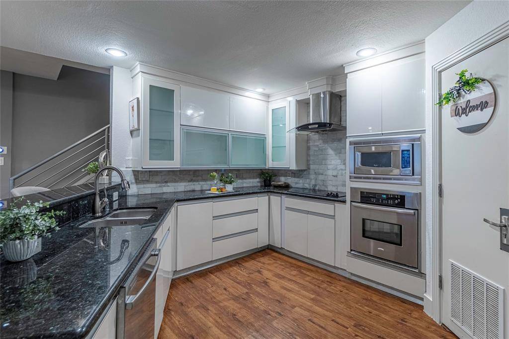 Dallas, TX 75204,3845 Convent Street #7