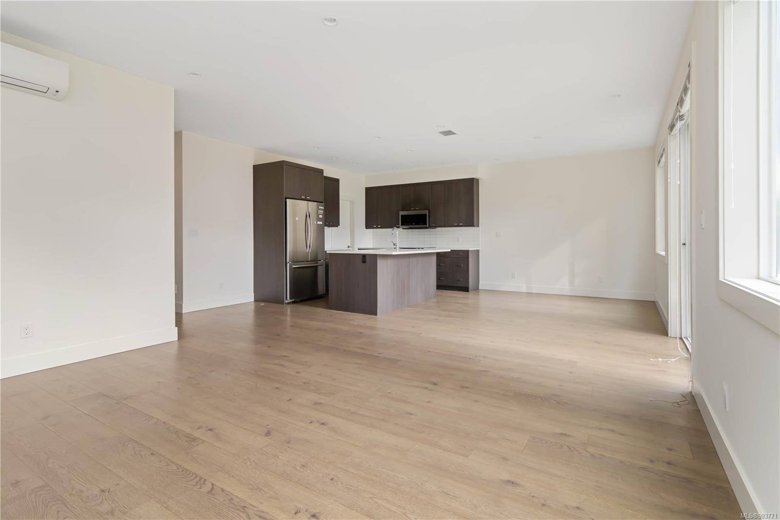 Langford, BC V9B 2Y6,1047 Goldstream Ave
