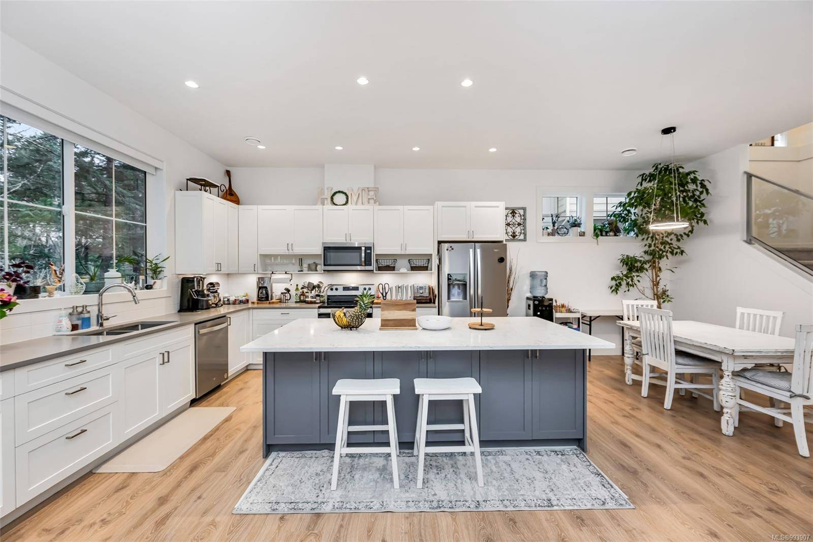 Langford, BC V9C 2P2,3319 West Oak Pl