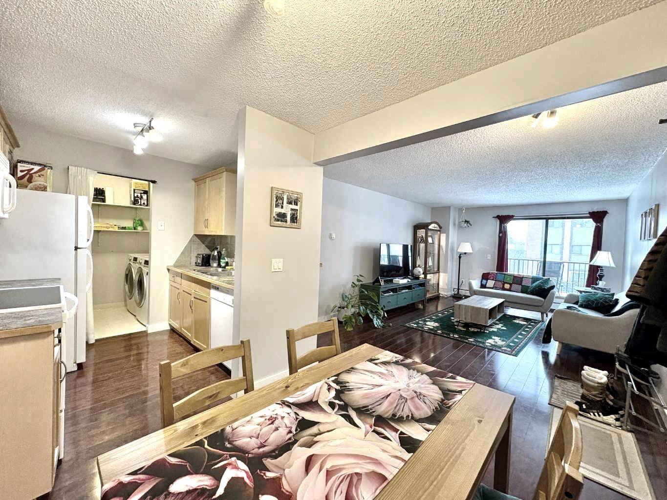 Calgary, AB t2w5h1,13045 6 ST SW #4202