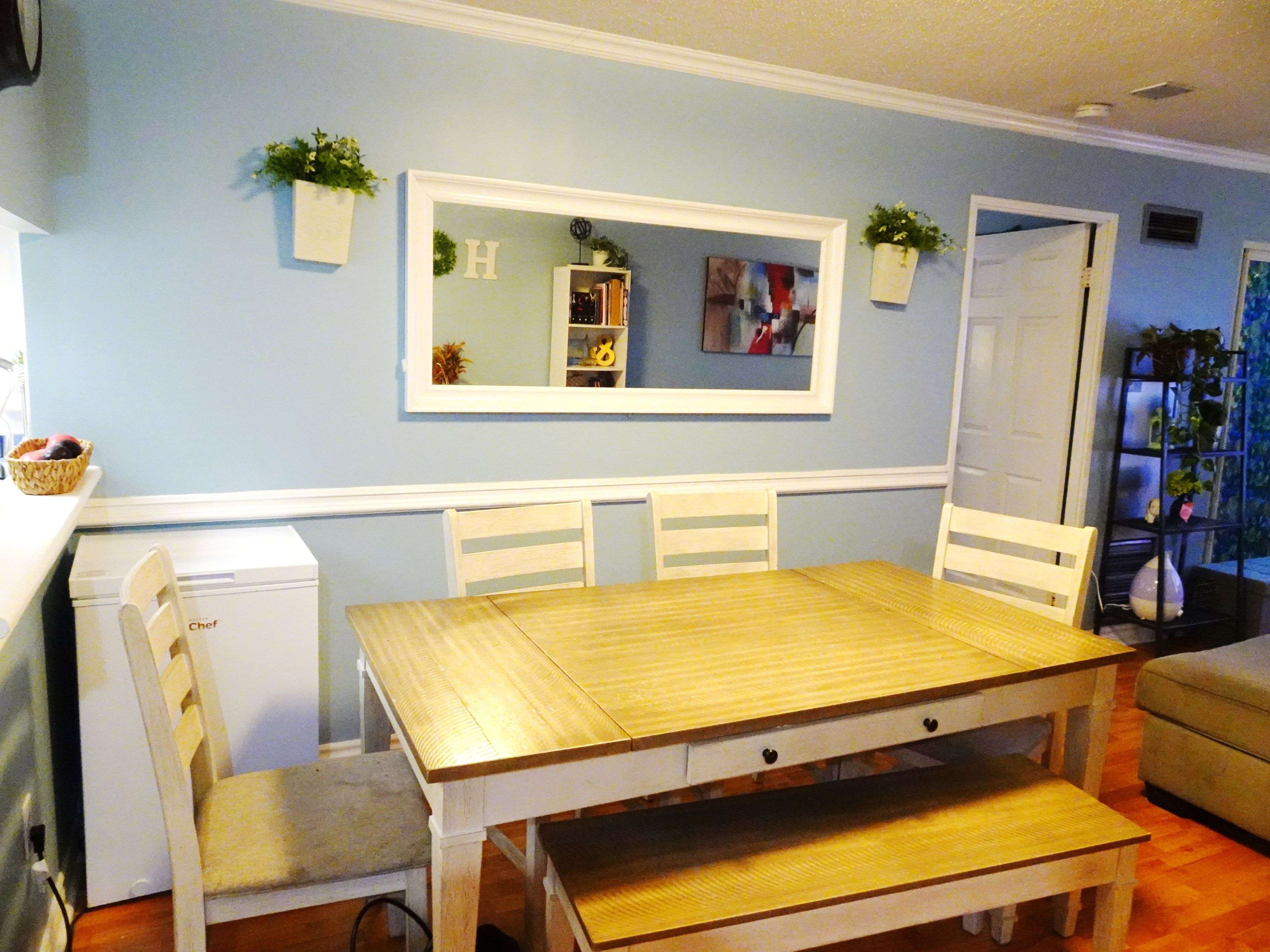 Mississauga, ON L5B 3Z4,250 Webb DR #1011