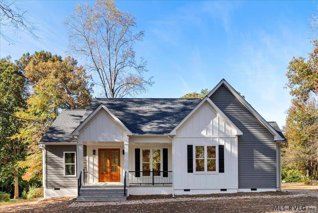 Bracey, VA 23919,24 Spruce Court