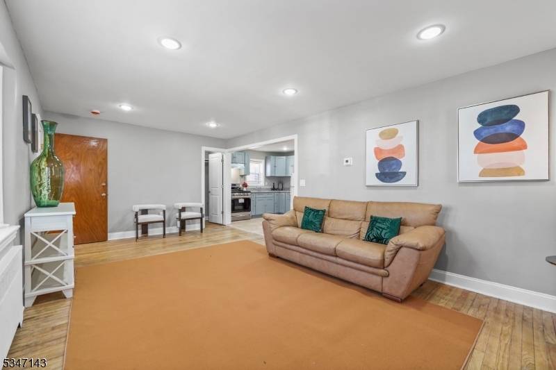 Irvington Twp., NJ 07111,188 Nesbit Ter