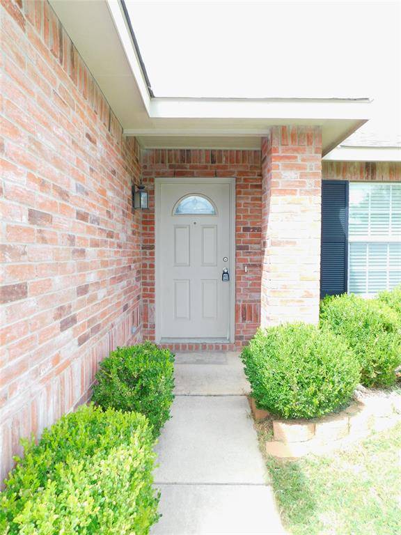 Denton, TX 76210,5714 Green Ivy Road