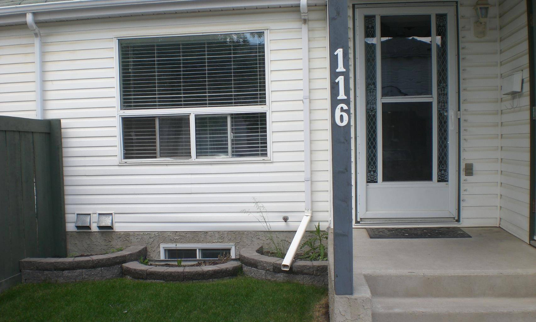 Edmonton, AB T6L6V8,603 Youville DR E #116