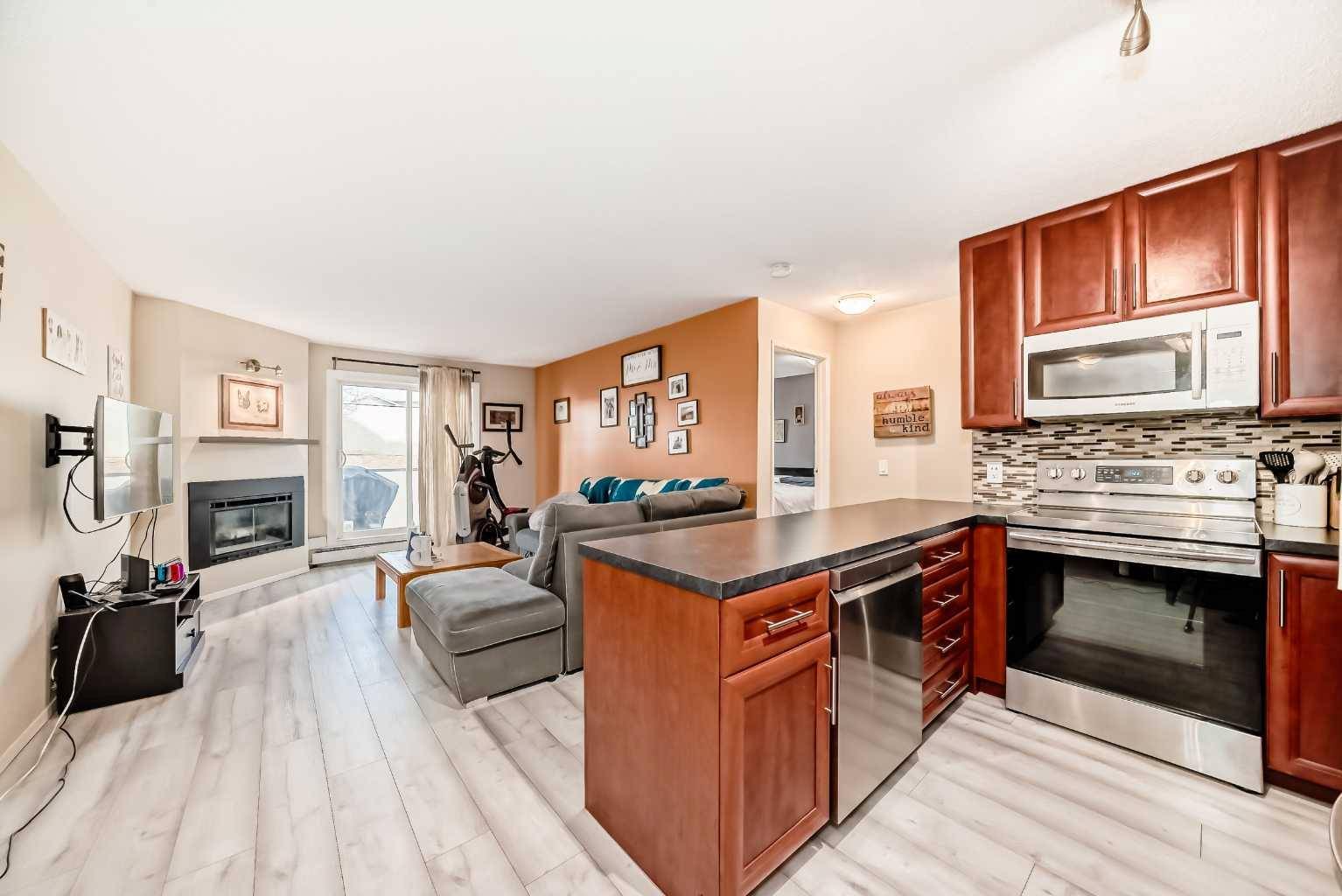 Calgary, AB T3A 3Y5,2713 Edenwold HTS NW #13