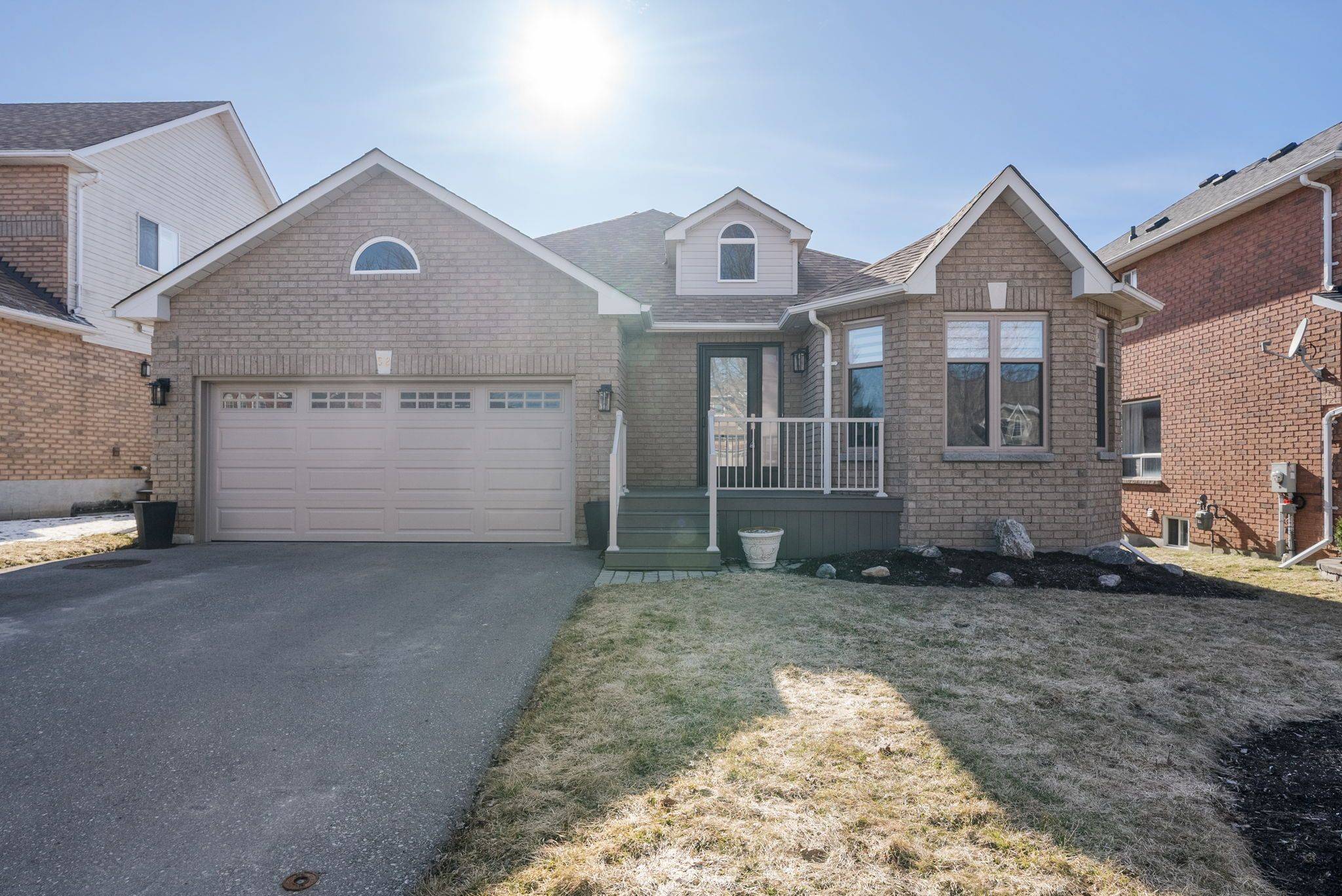 Scugog, ON L9L 1T5,52 Perryview DR