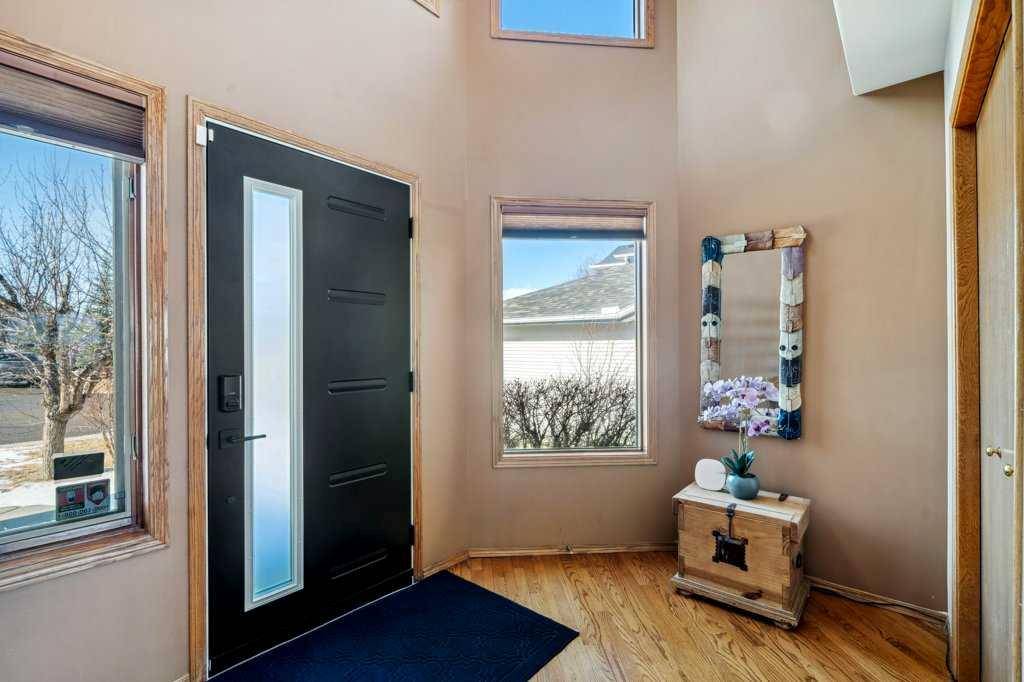 Calgary, AB T3A 5N7,380 Hidden Ranch CIR NW
