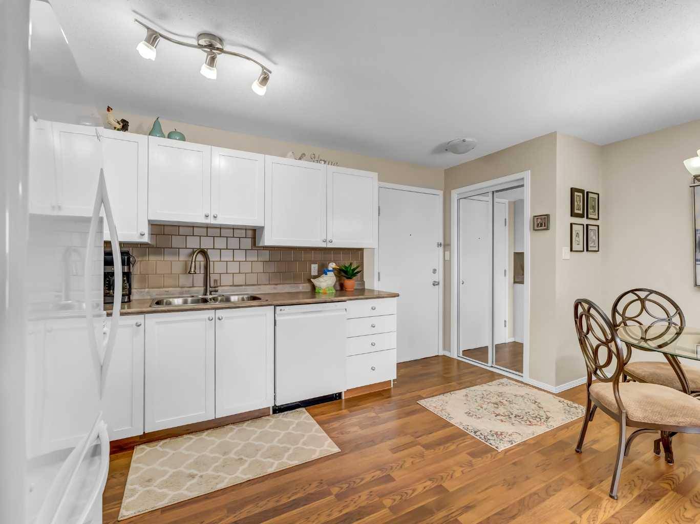 Medicine Hat, AB T1B4X3,1632 Saamis DR NW #309