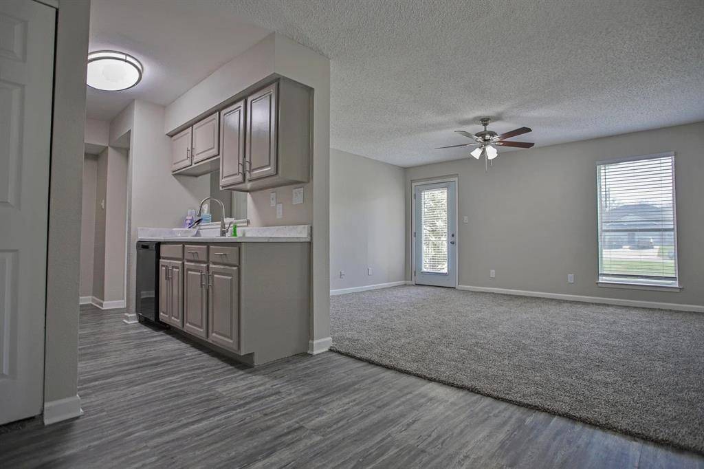 Sherman, TX 75092,1200 W Taylor Street