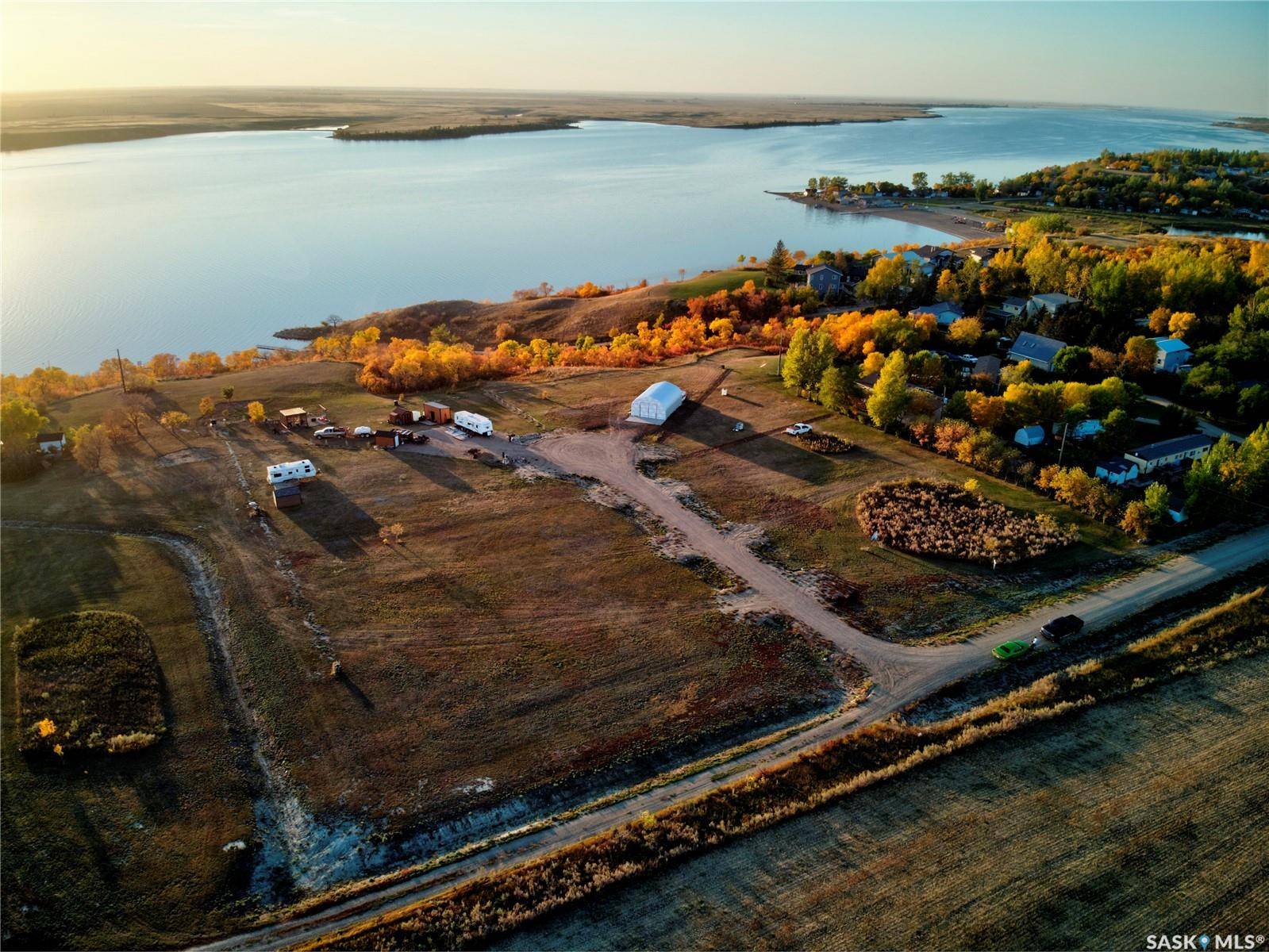 Mohr's Beach, SK S0G 4V0,3 Jesse BAY