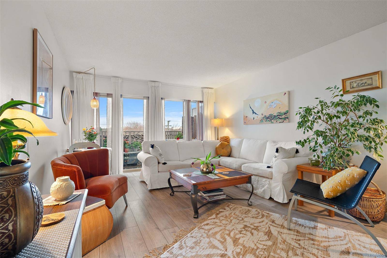 Victoria, BC V8V 2Y5,964 Heywood Ave #314