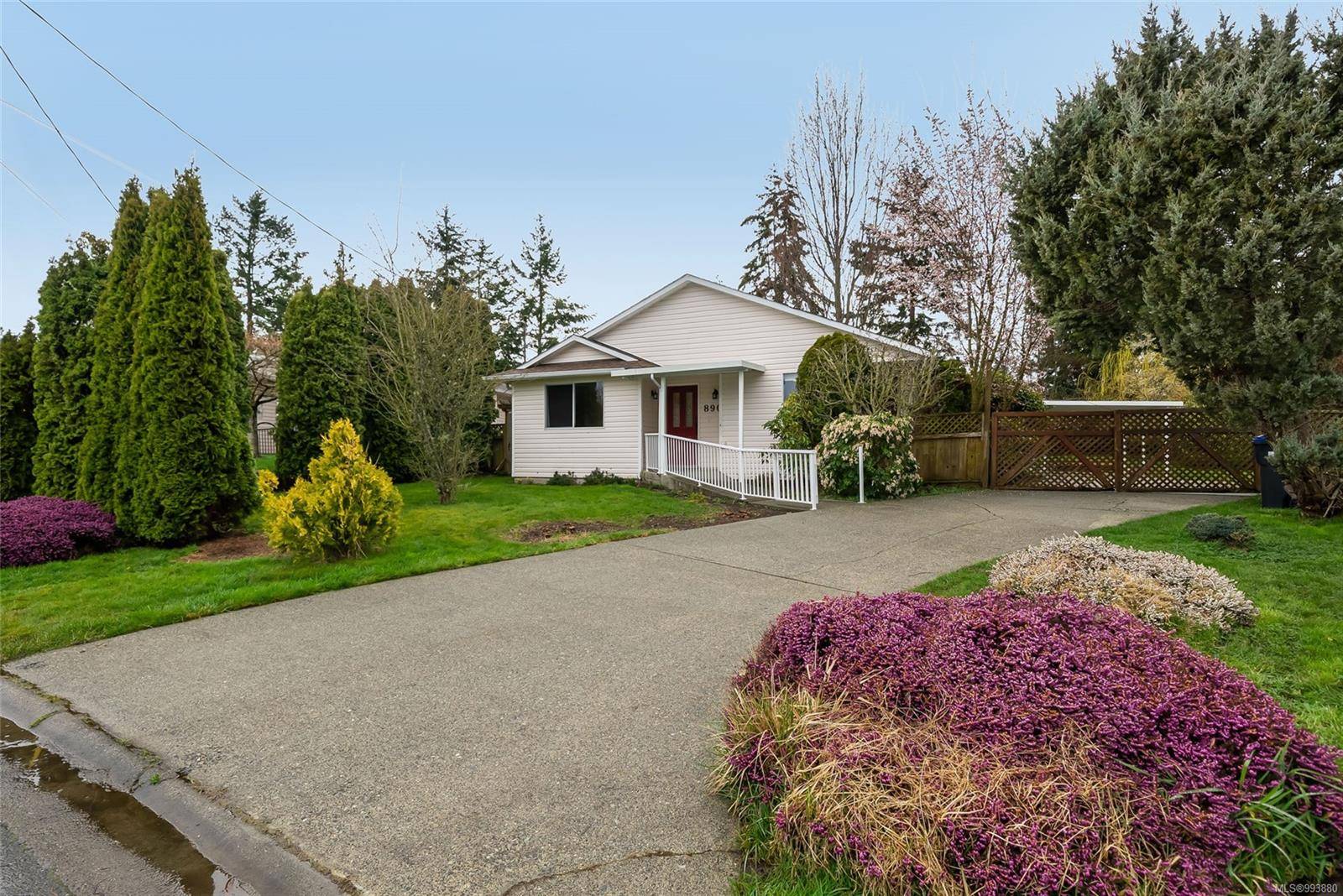 Parksville, BC V9P 2L8,890 Aberdeen Dr
