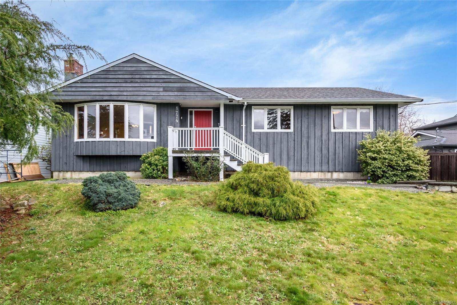 Comox, BC V9M 2L4,1774 Linden Ave
