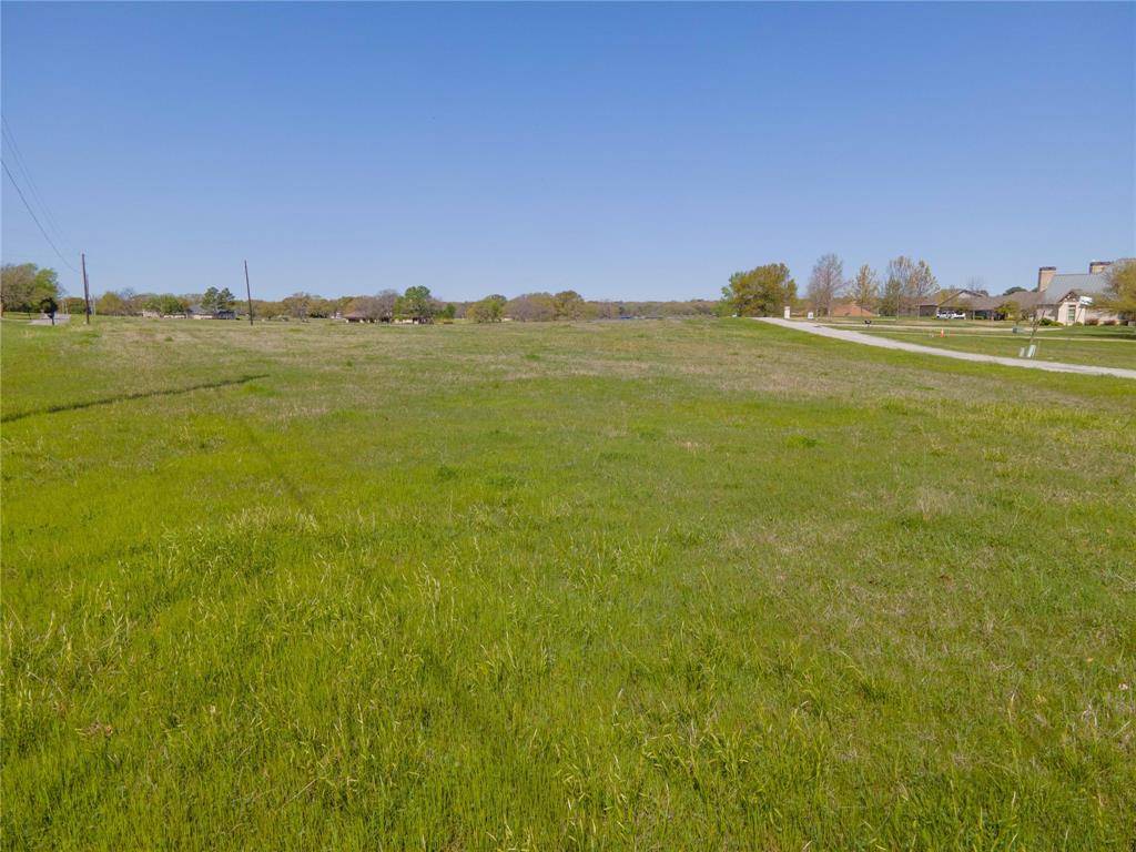 Bonham, TX 75418,2110 Lake Side Drive