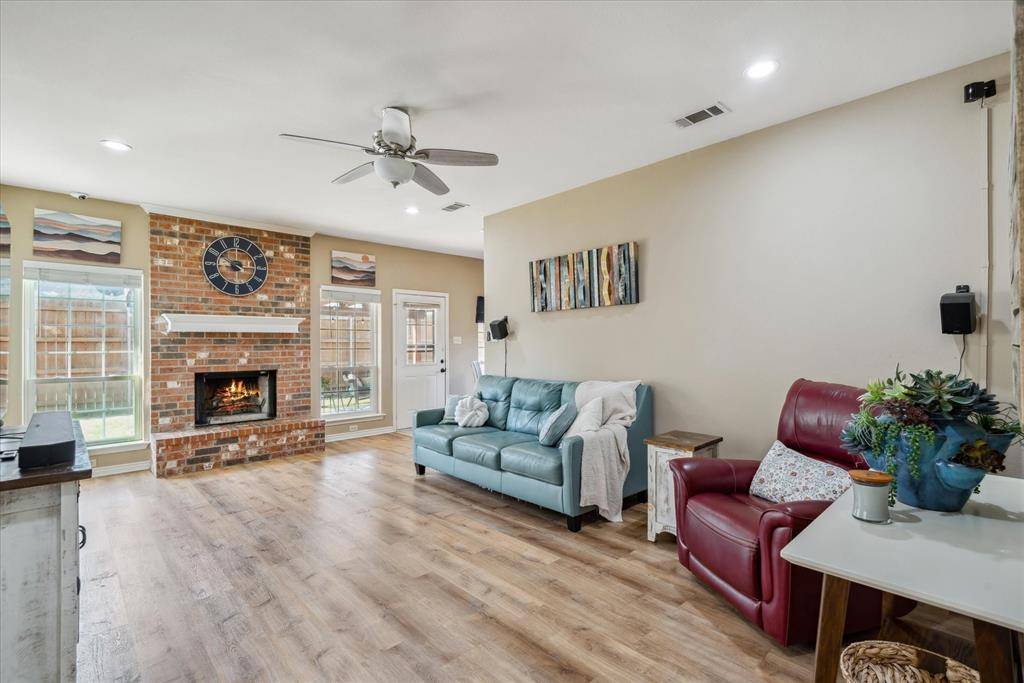 Wills Point, TX 75169,229 W High Street
